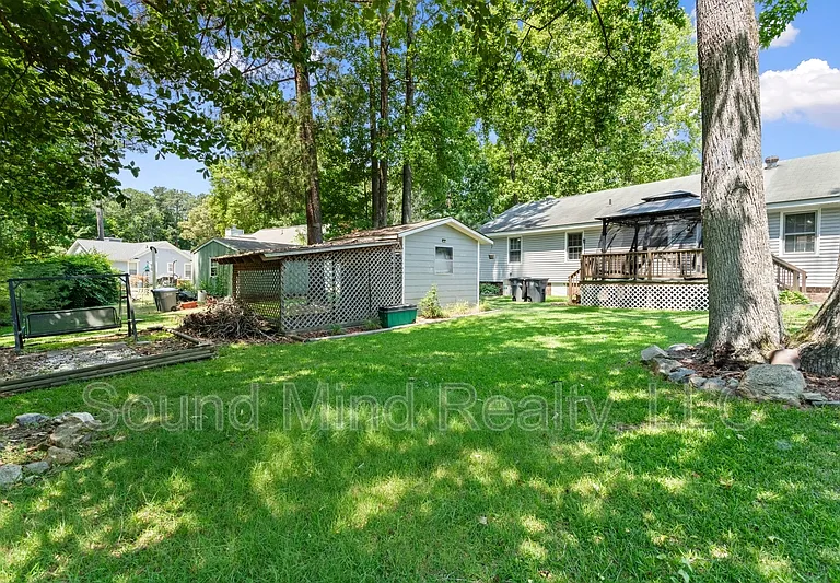1601 Homestead Rd — Photo 6