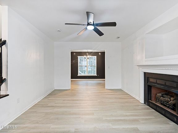 5th image of 3025 Oakwood Drive