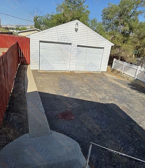 816 Walnut St — Photo 15