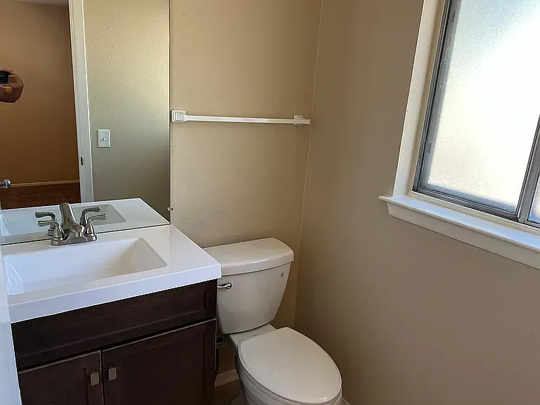 4811 Swann Ln — Photo 8