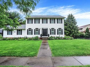 4011 E Stonegate Dr, Bloomington, IN