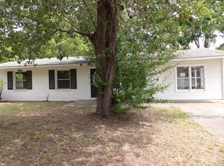 8 Westfield Ave, Goose Creek, SC 29445