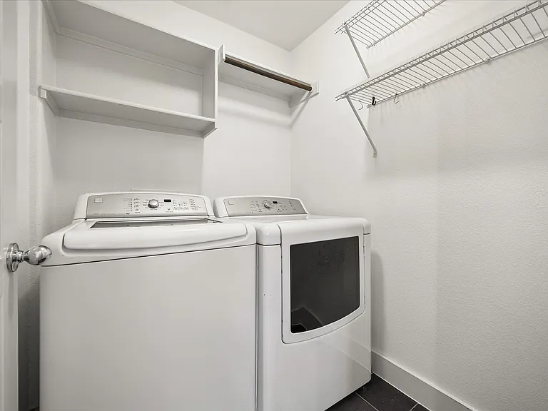 7203 Bertram Ct — Photo 23