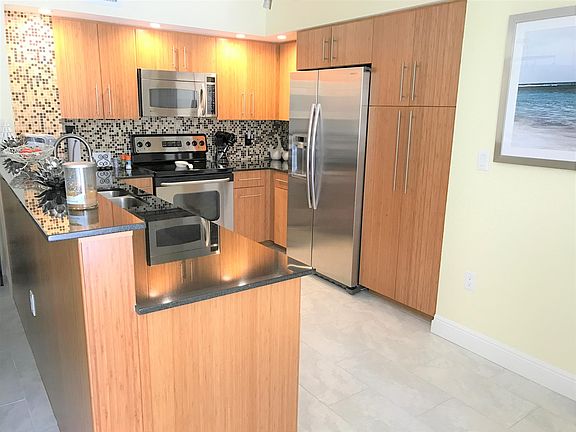 3rd image of 1801 N Flagler Dr #733