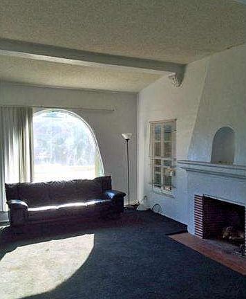 3rd image of 1263 W 81st Pl