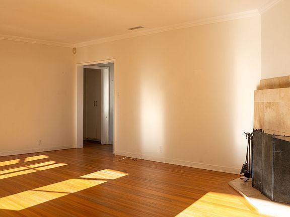 5th image of 4411 S Mullen Ave