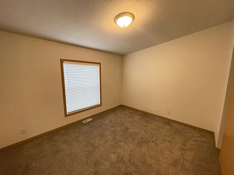 1780 N Pinewood Ct — Photo 12