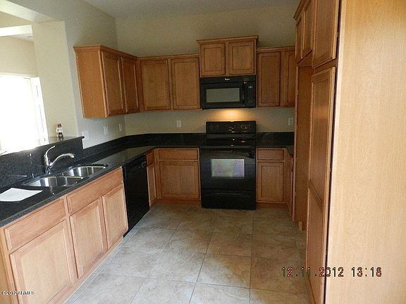 3rd image of 2153 W Monte Cristo Ave