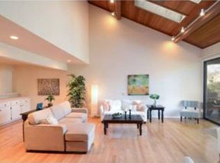 9582 Redwood Ct, Carmel, CA 93923