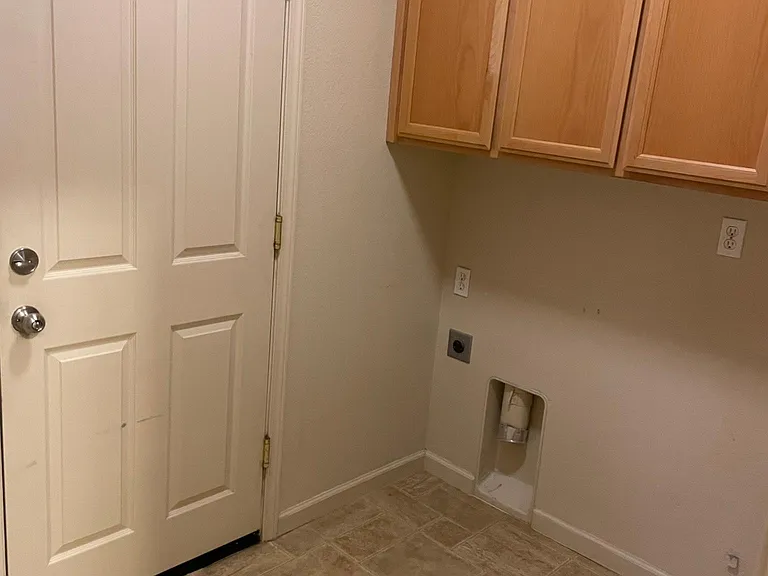 3309 S Rose Brook Dr — Photo 32