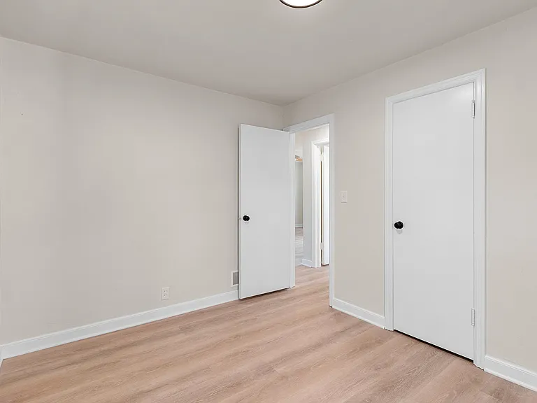 418 S Mill St — Photo 23