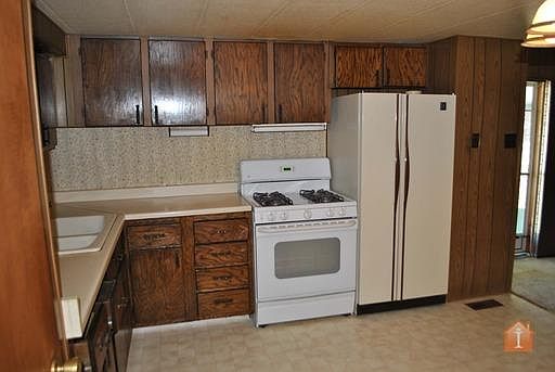5th image of 1700 El Redondo Cir