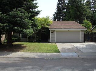 1960 Moontree Dr, Sacramento, CA 95833