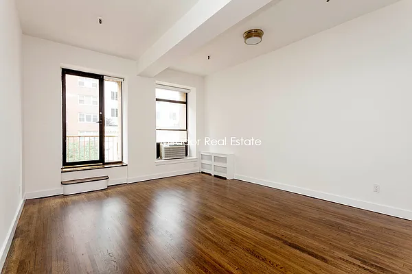 Rented by Mirador Real Estate | media 27