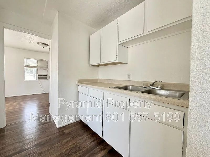1 bed, 1.0 bath, 650 sqft, $1,099 — Photo 4