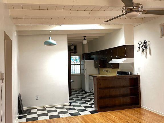 2nd image of 3341 Primera Ave