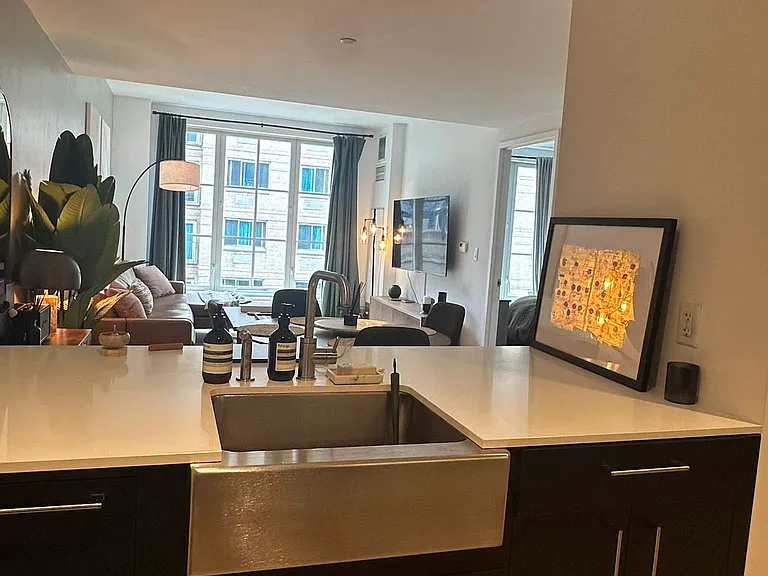 535 W 43rd St #11B — Photo 7