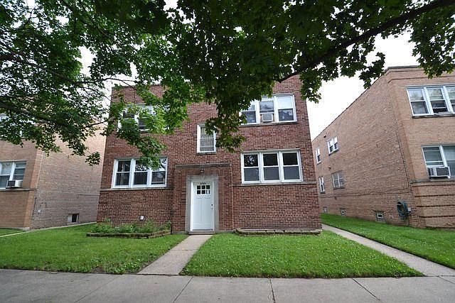 2nd image of 2729 W Summerdale Ave APT 2E