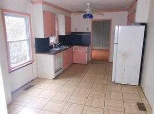911 E Maple Ave, Gastonia, NC 28054