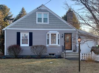 10 Highland Ct, Troy, NY 12180