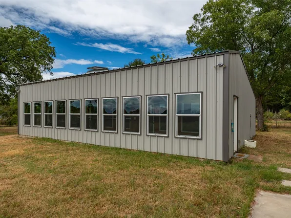 6899 N State Highway 19, Palestine, TX 75803