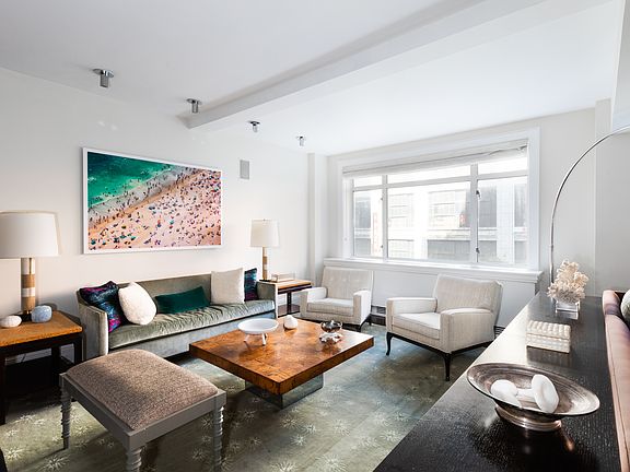4th image of 170 E 77th St APT 5A