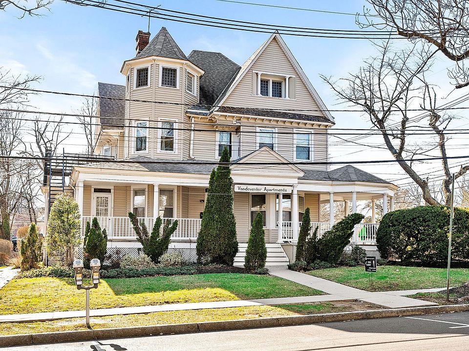 1st image of 29 Wiggins St