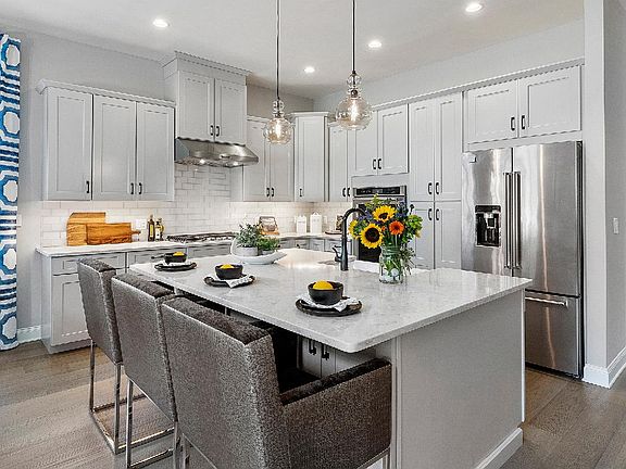 Kitchen with Center Island and State-of-the-art appliances