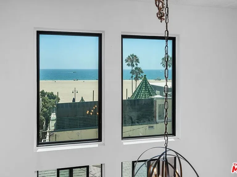 19 Sunset Ave #3 — Photo 14