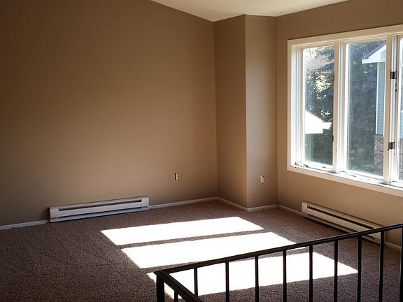 3rd image of 3278 Edgerton St