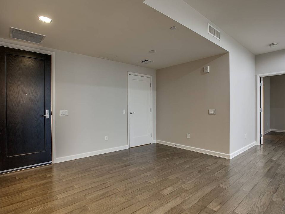 1st image of 4242 Broadway St