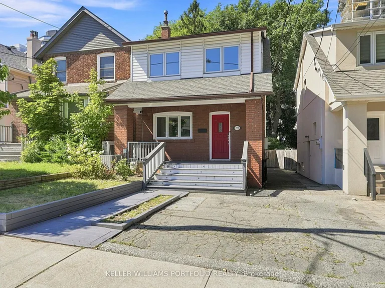222 Hillsdale Ave E — Photo 2