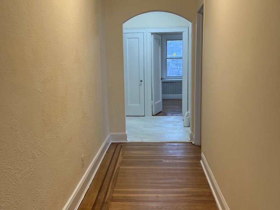 1st image of 163 Sedgwick Ave #2