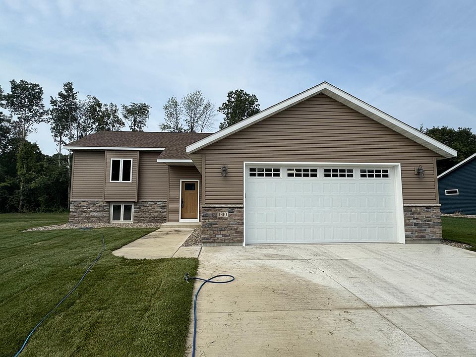 1st image of 1310 Greenleaf Rd SE