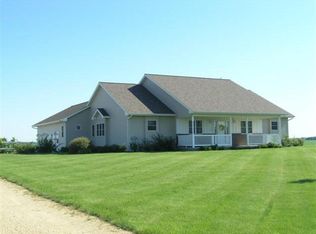 31928 Holly Rd, Sterling, IL 61081