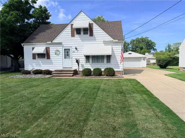 3846 E 365th St, Willoughby, OH 44094