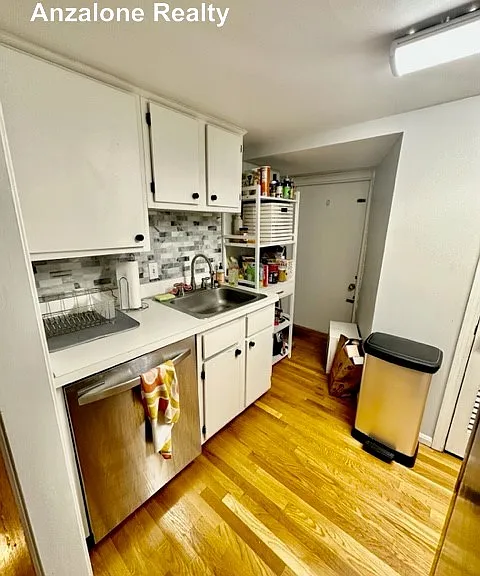 102 Commercial St #5 — Photo 7