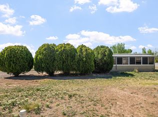 14 Yerba Rd, Los Lunas, NM 87031