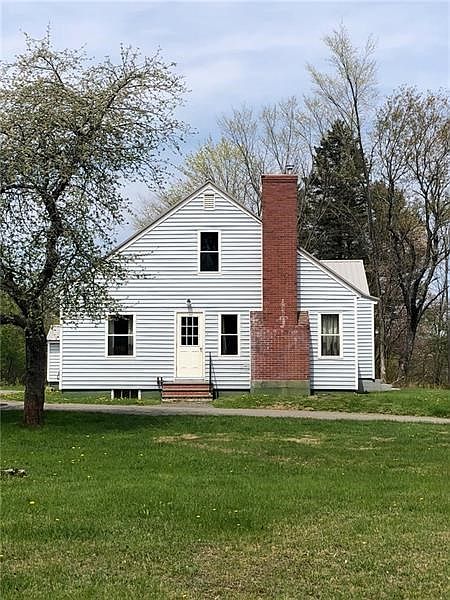 View of the house from the side yard