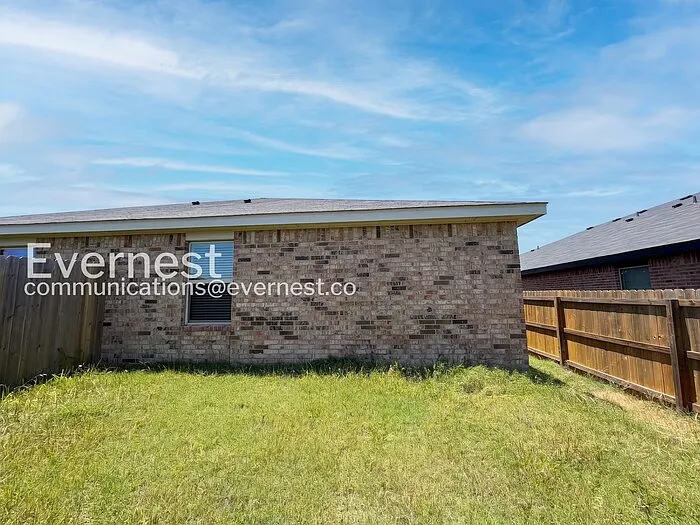 2316 Duntov Dr #A — Photo 11