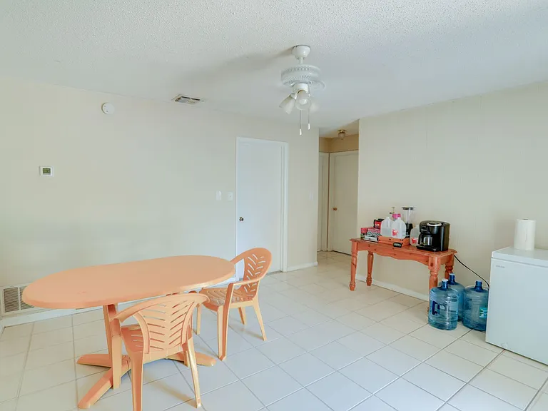 3086 Bluebrook Dr — Photo 11