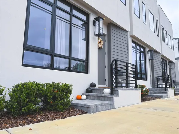 233 8th St N, Saint Petersburg, FL 33701