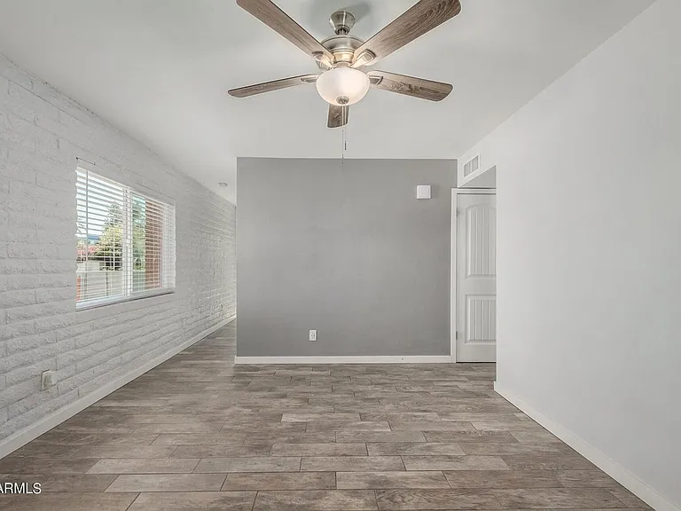 1118 S McClintock Dr — Photo 8