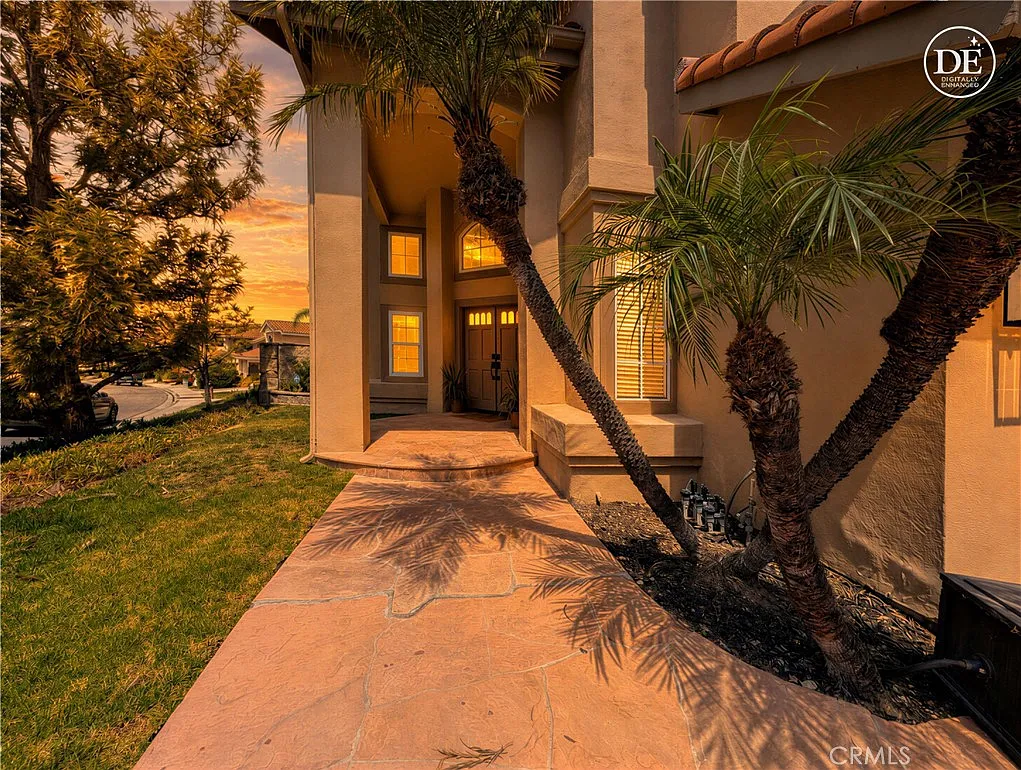 4 bed, 2.5 bath, 2503 sqft, $7,000 — Photo 2