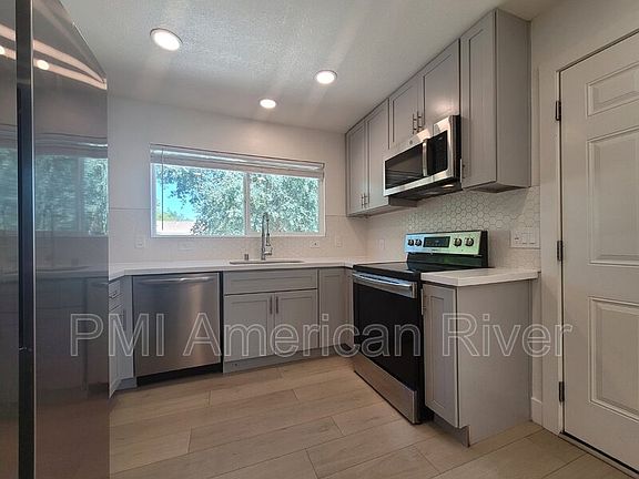 3rd image of 4980 Date Ave