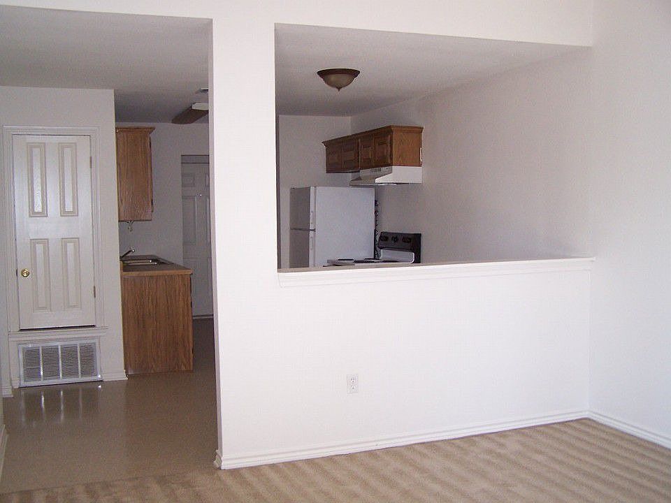 2nd image of 1524 Northwood Blvd APT 2