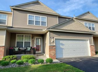 585 Ravencroft Rd, Waconia, MN 55387