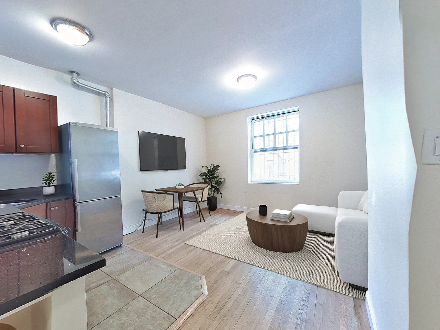 207 West 11th Street — Photo 2