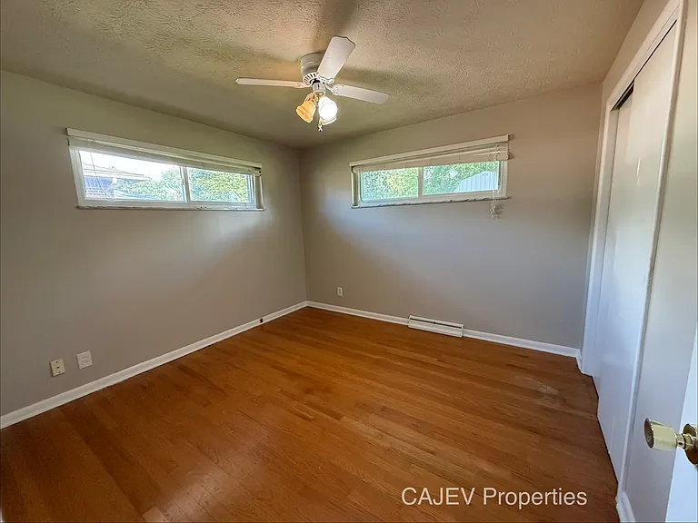 543 Cookston Ave — Photo 4