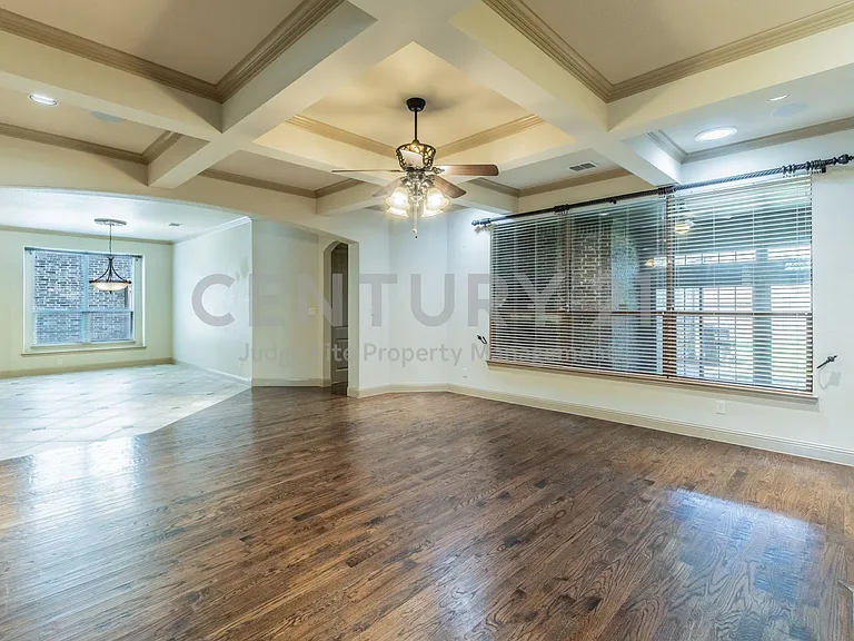 7565 Rawlins Ln — Photo 5